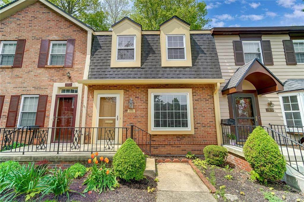 5911 Gloucester Court - Photo 1