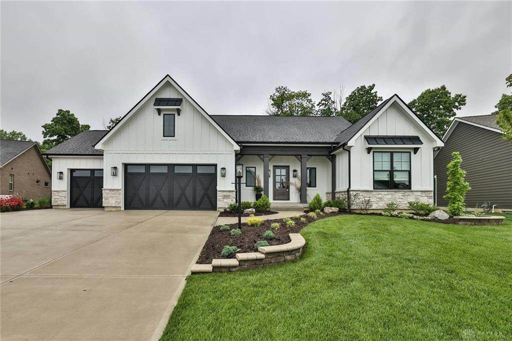 9513 Monaco Circle - Photo 1