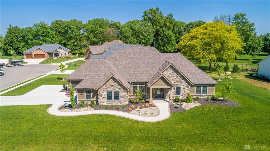 1563 Creekwood Drive - Photo 1