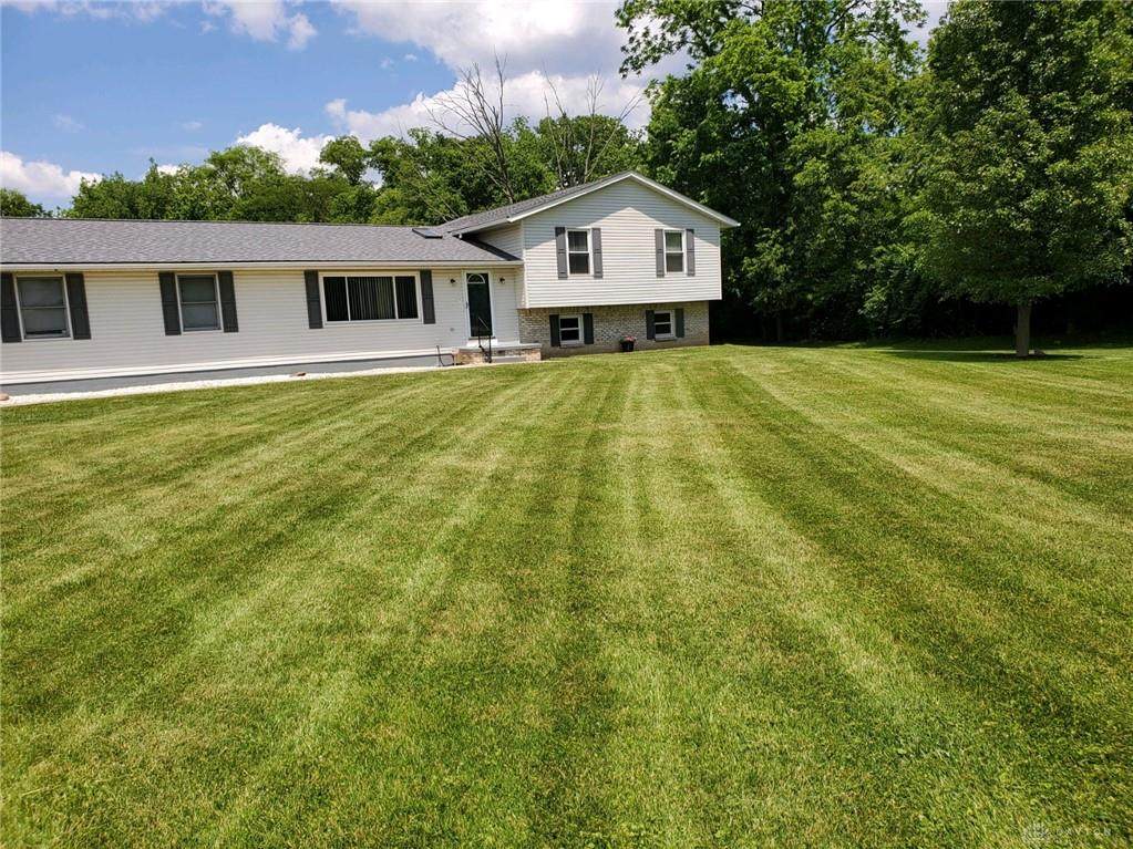 7785 Manning Road - Photo 1