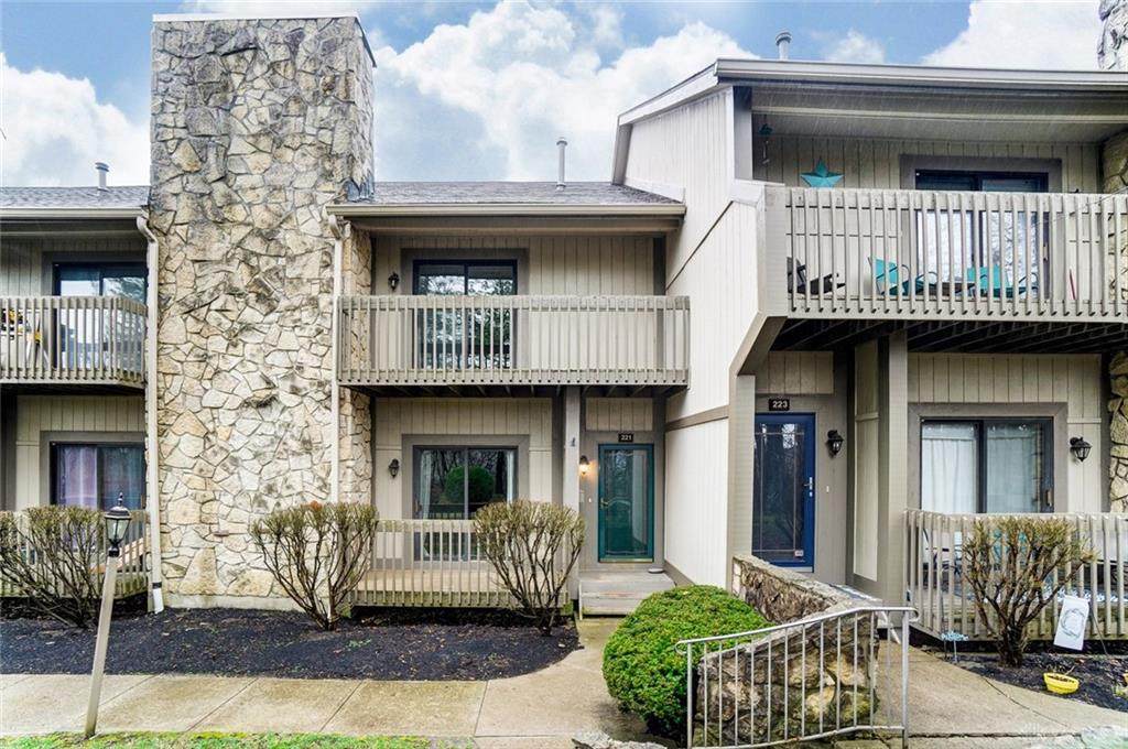 221 Hermitage Court - Photo 1