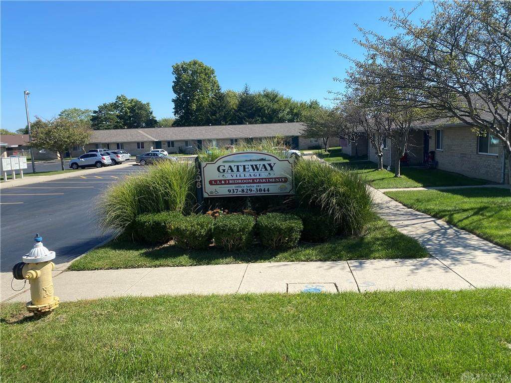 1206 Union Boulevard - Photo 1