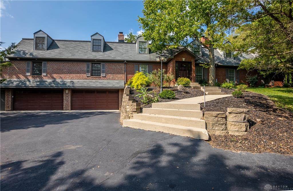 5353 Medlar Road - Photo 1