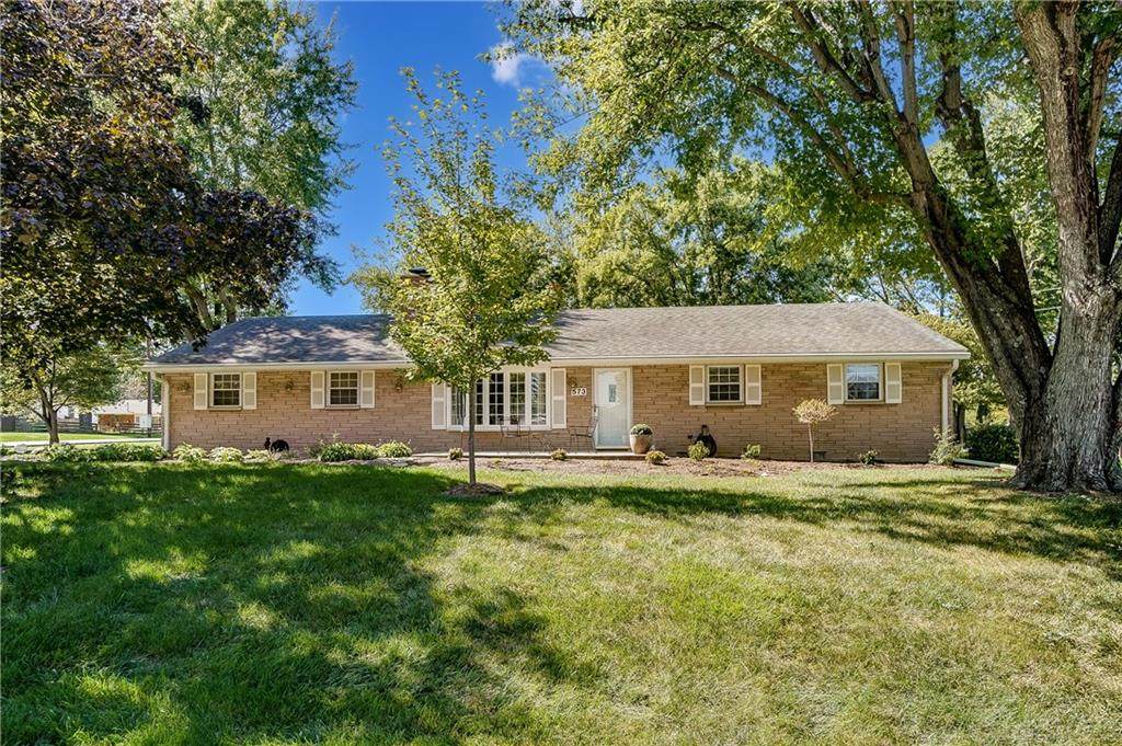 573 Merrick Drive - Photo 1