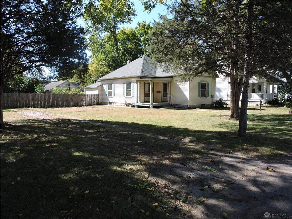 920 Bellaire Avenue - Photo 1