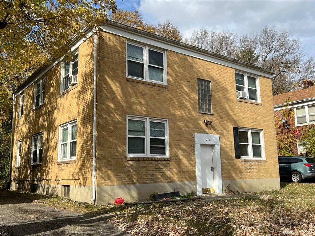 245 Valleyview Drive - Photo 1