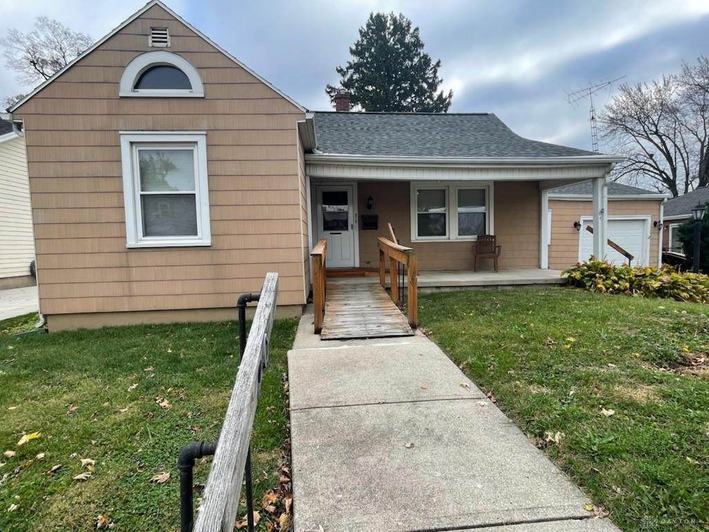 210 Maple Avenue - Photo 1