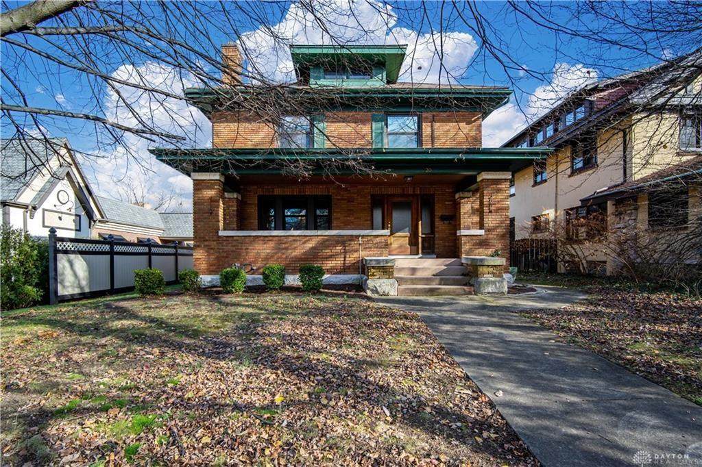 20 Oakwood - Photo 1
