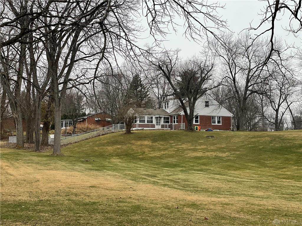 7698 Chambersburg Road - Photo 1