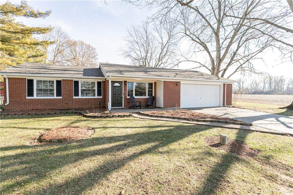 2732 Howards Circle - Photo 1
