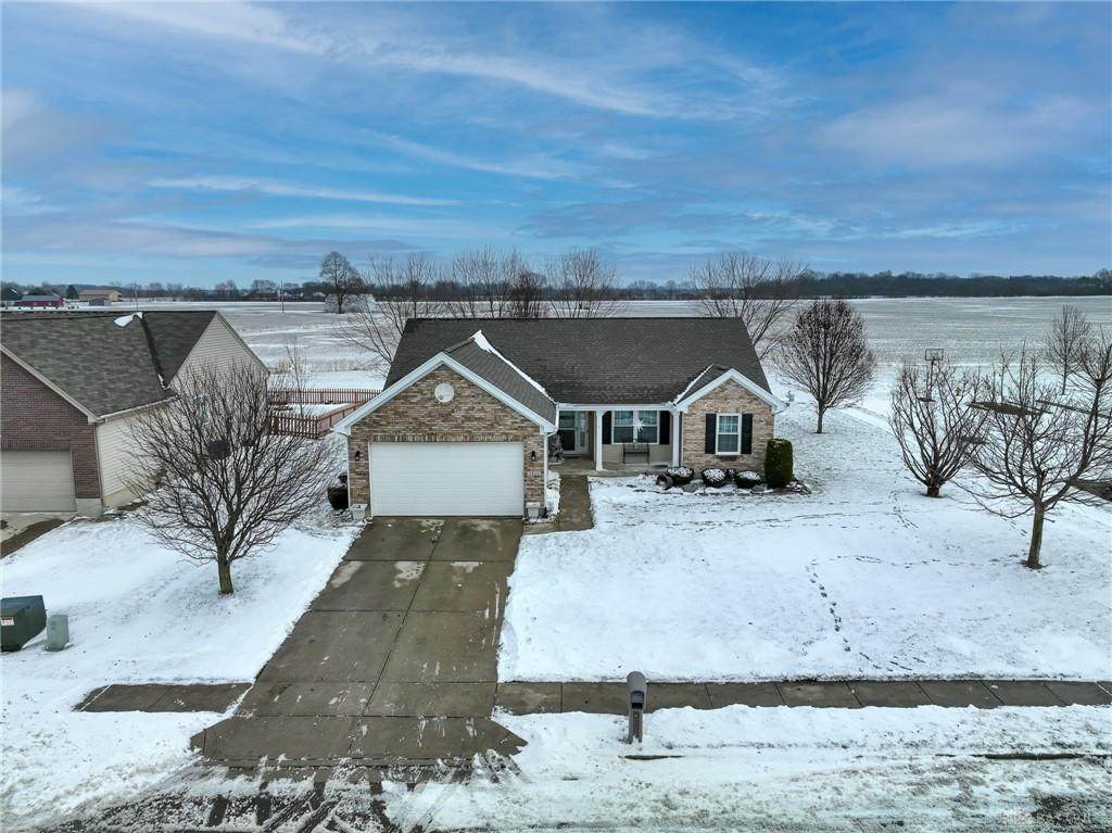 1811 Hunters Ridge Drive - Photo 1
