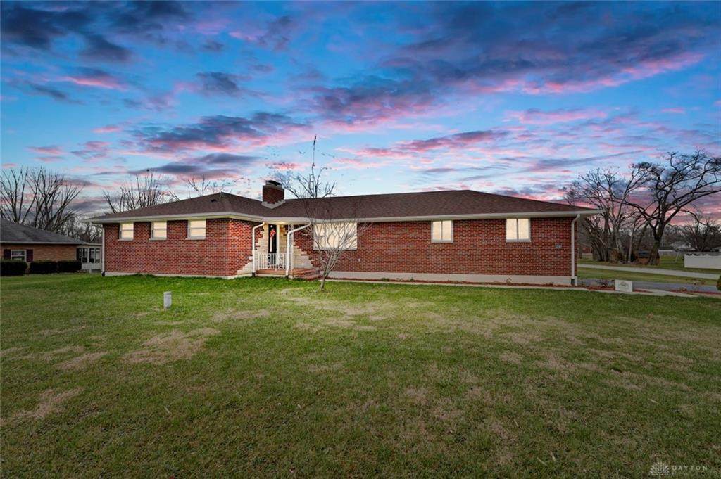 3247 Carlton Drive - Photo 1