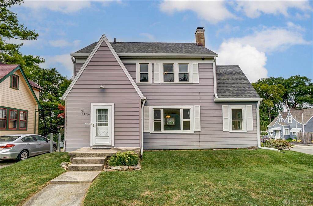 1435 Pythian Avenue - Photo 1