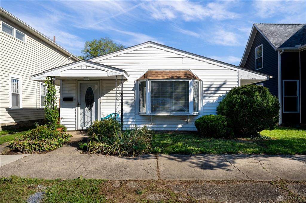 916 Park Avenue - Photo 1