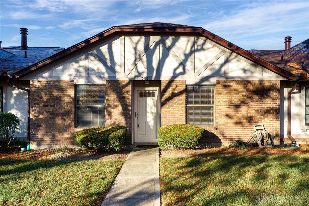 686 Pine Needles Drive - Photo 1
