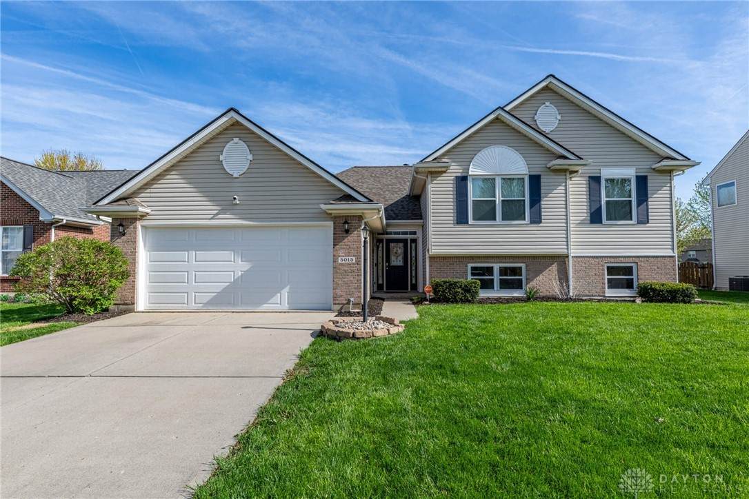 5015 Summerset Drive - Photo 1
