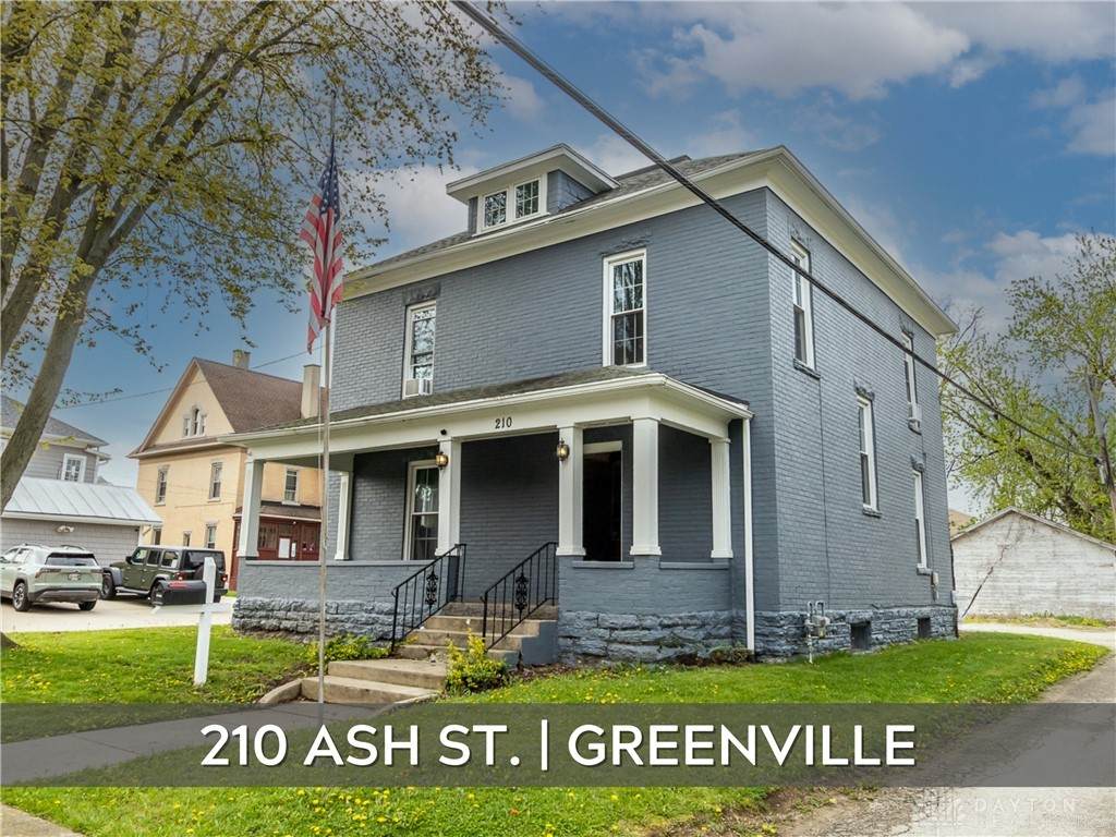 210 Ash Street - Photo 1
