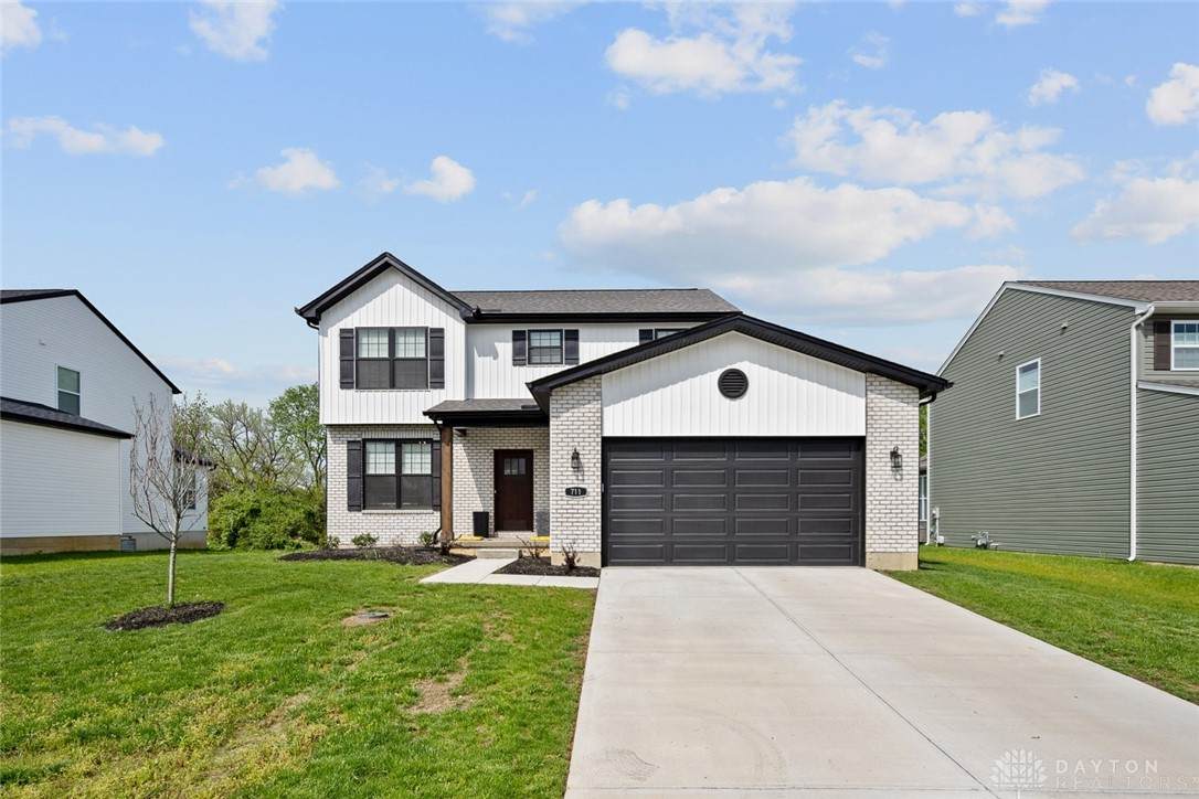 711 Brelsford Avenue - Photo 1
