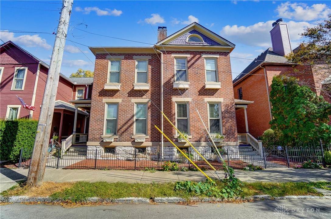 218 Brown Street - Photo 1