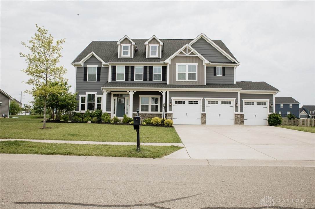 840 Acorn Drive - Photo 1