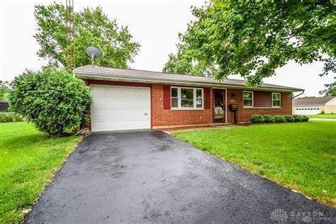 1006 Mayfield Drive - Photo 1