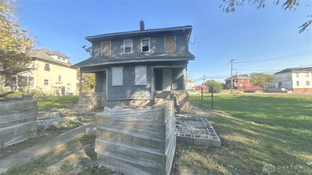 16 Hudson Avenue - Photo 1
