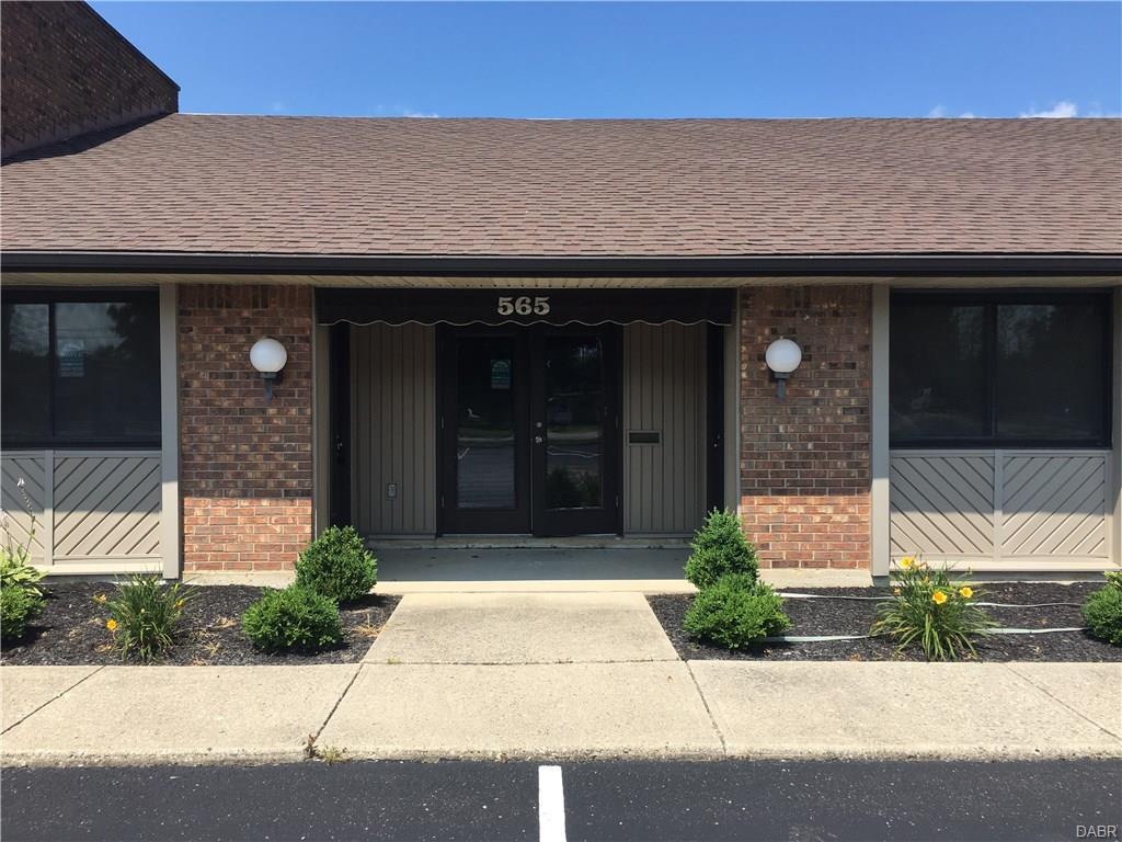 565 Helke Road - Photo 1