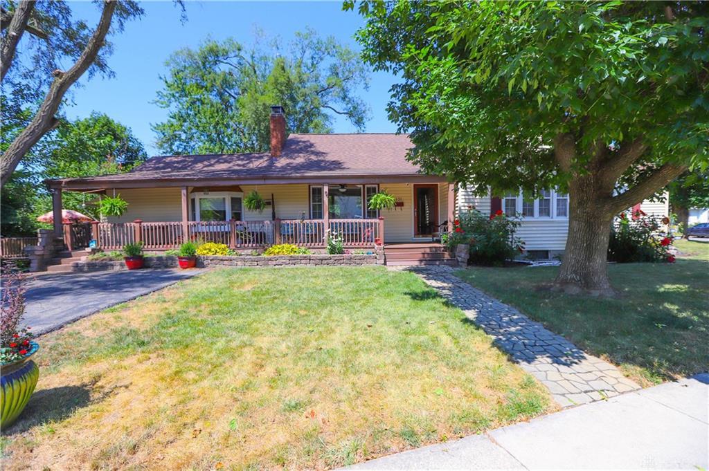 131 Maple Avenue - Photo 1