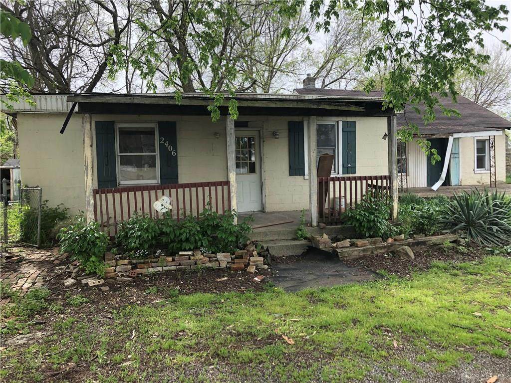 2406 Vermont Street - Photo 1