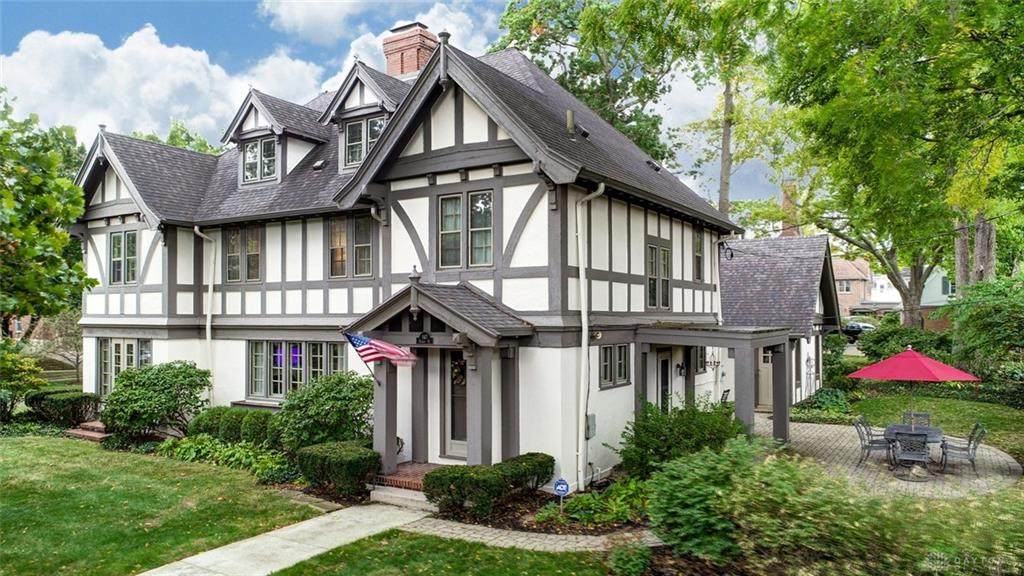 147 Beverly Place - Photo 1
