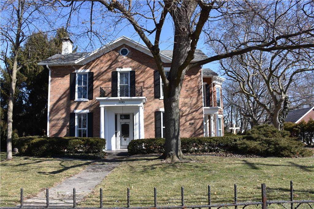 1195 Main Street - Photo 1