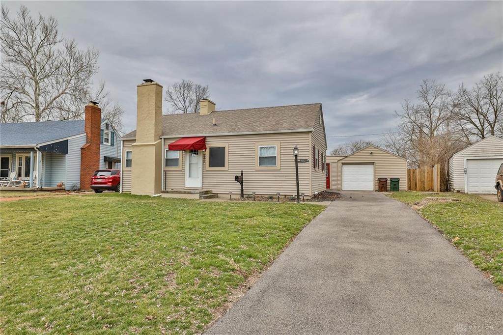 2826 Oxford Avenue - Photo 1