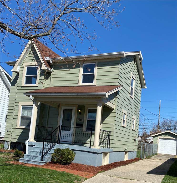 1900 Rosemont Boulevard - Photo 1