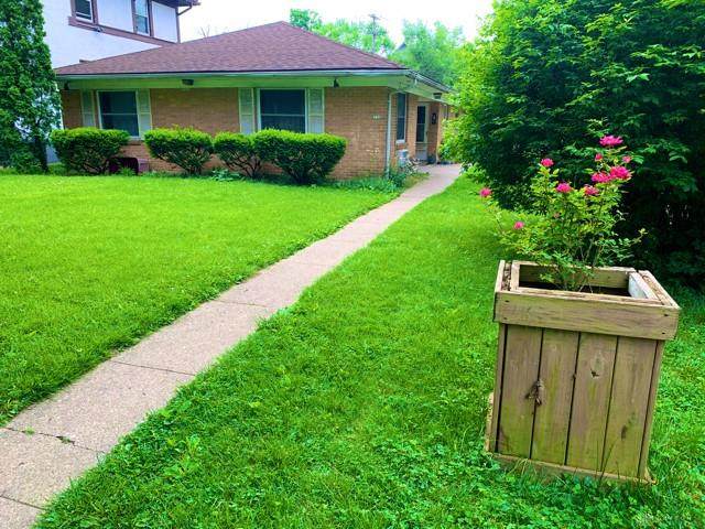 736 Superior Avenue - Photo 1