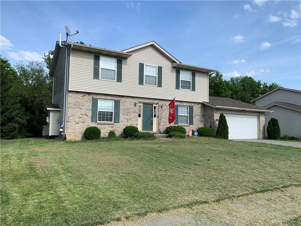 110 Hollytree Drive - Photo 1
