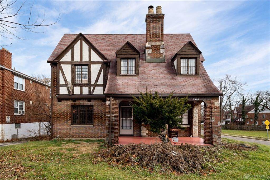 1301 Salem Avenue - Photo 1