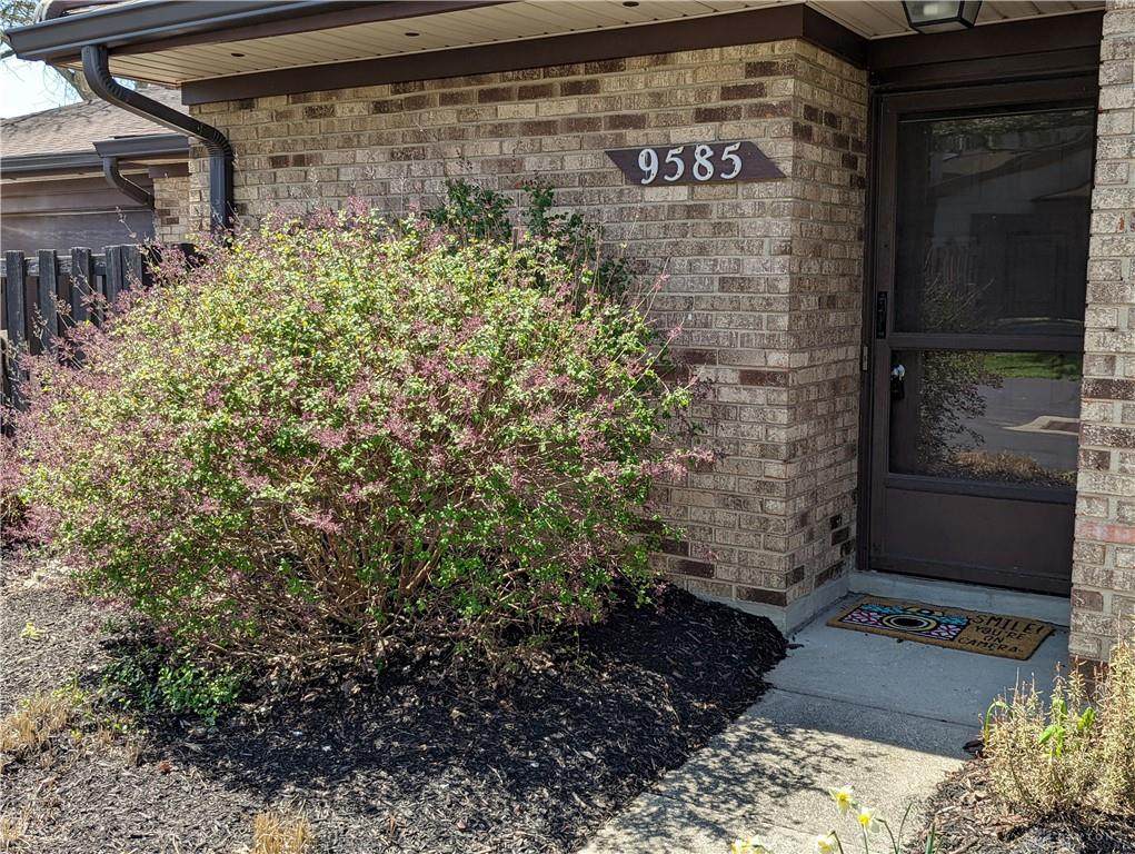 9585 Villa Way - Photo 1