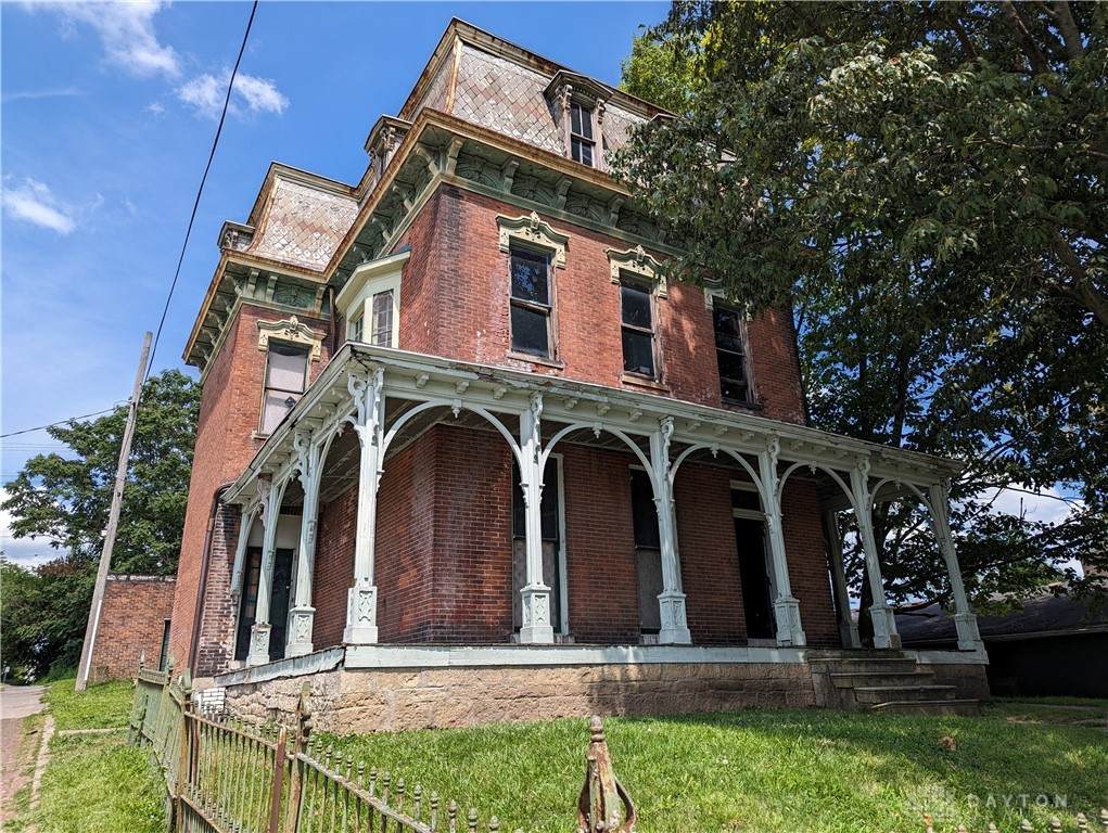 411 Limestone Street - Photo 1