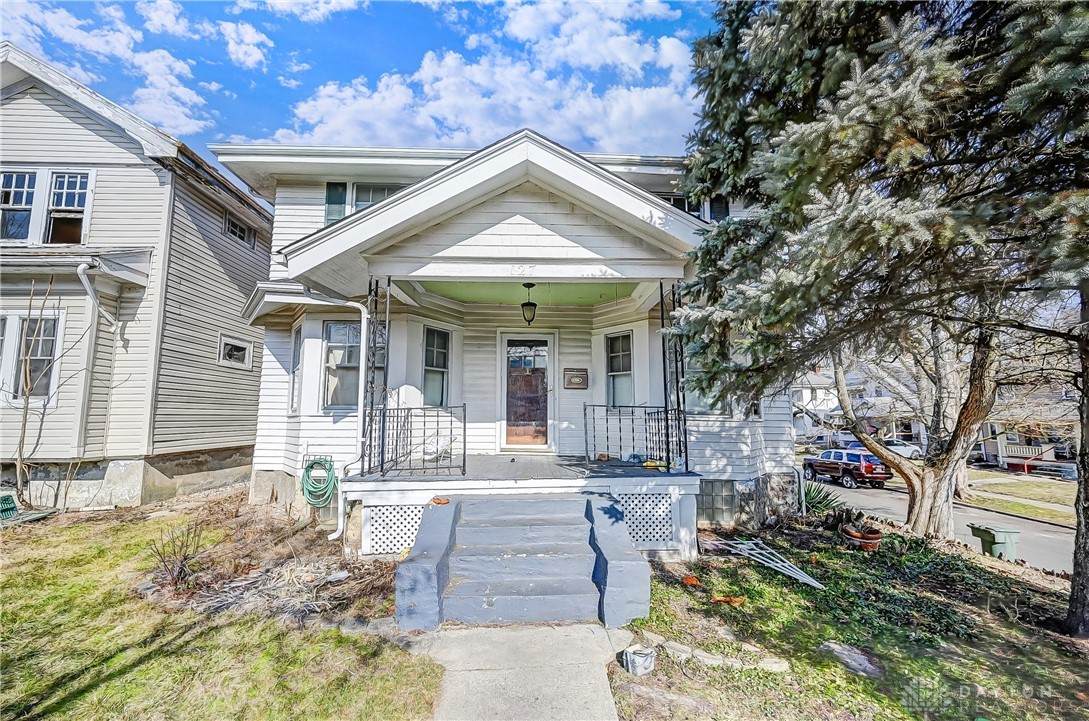 127 Iroquois Avenue - Photo 1