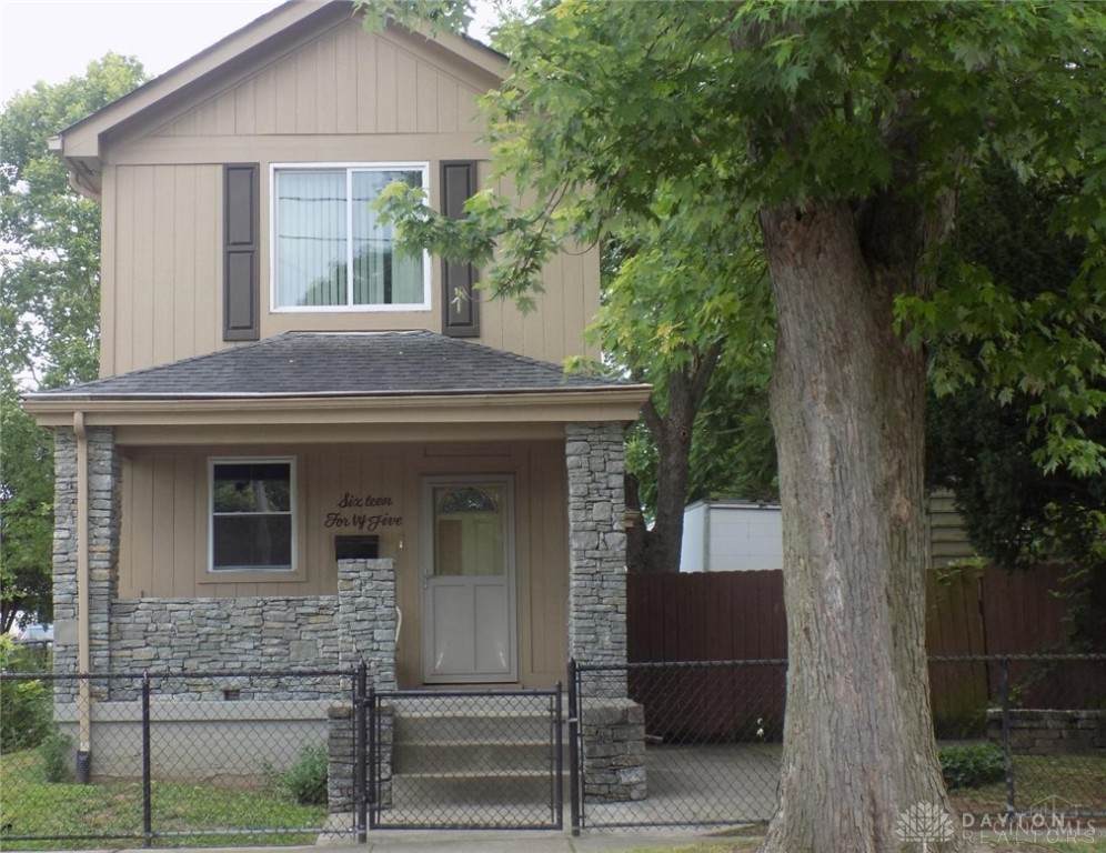 1645 Howell Avenue - Photo 1