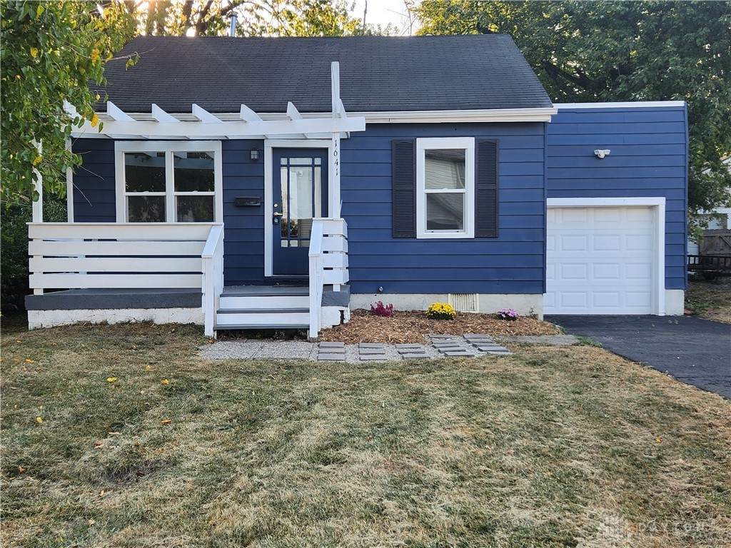 1641 Bauer Avenue - Photo 1