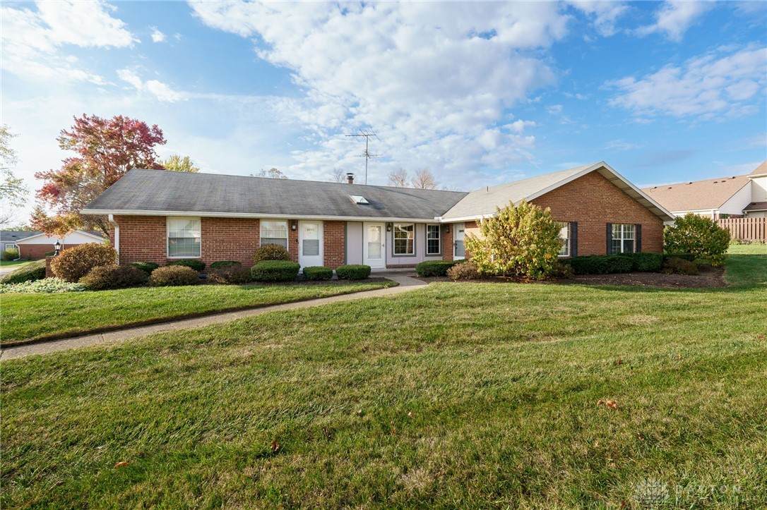 6415 Little John Circle - Photo 1