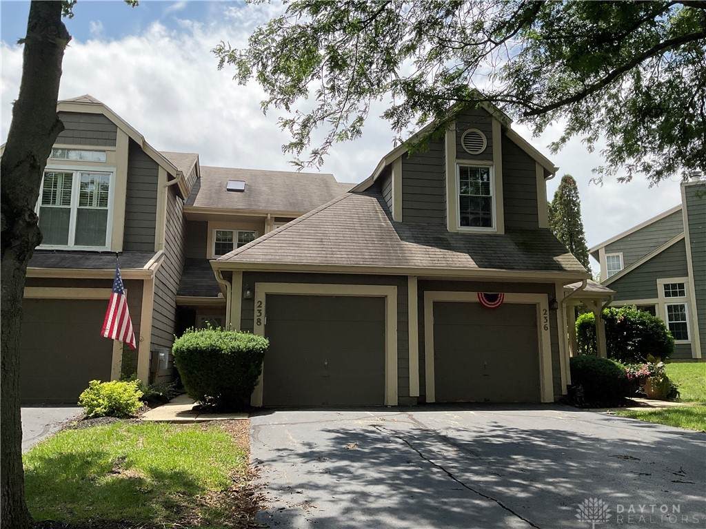 238 Queens Crossing - Photo 1