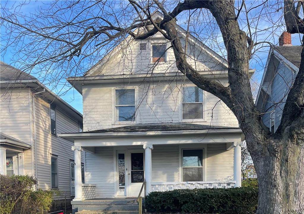 719 Charles Street - Photo 1