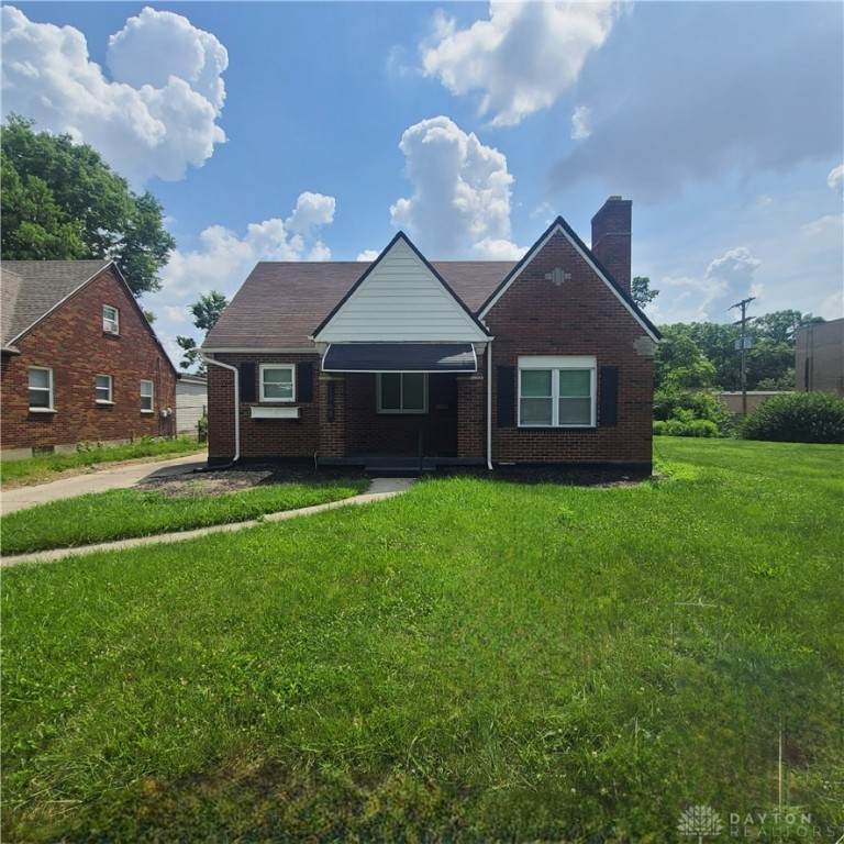 1368 Kumler Avenue - Photo 1