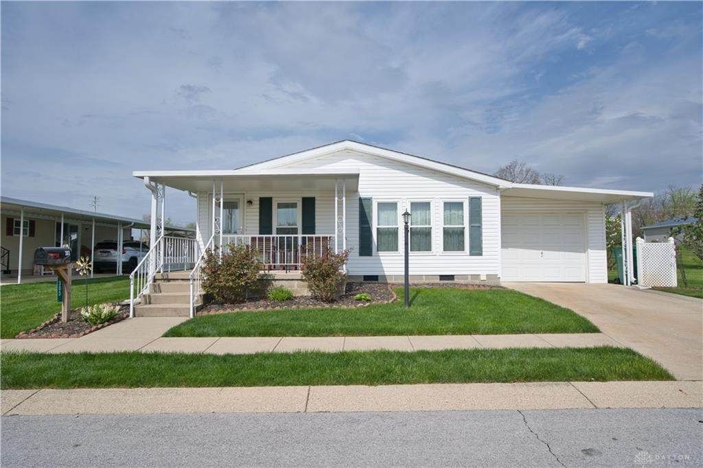 303 Village Court - Photo 1