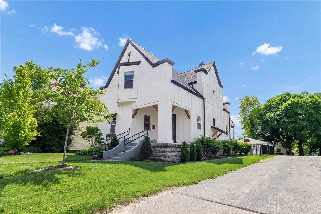 214 Hay Avenue - Photo 1