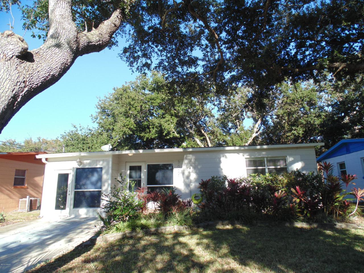 3005 Saxon Drive - Photo 1