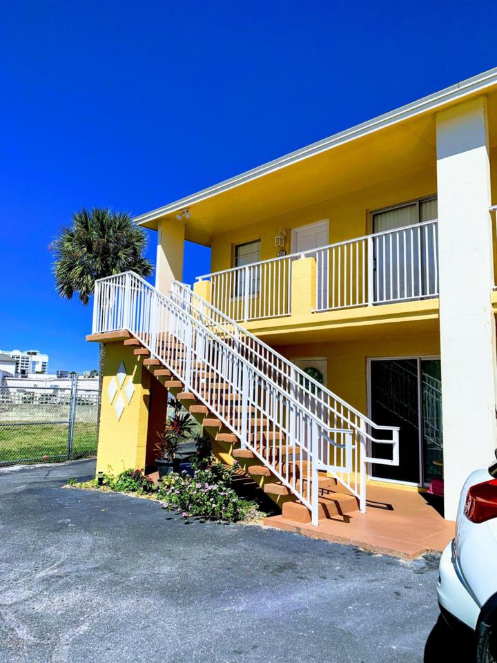 439 Auburn Drive - Photo 1