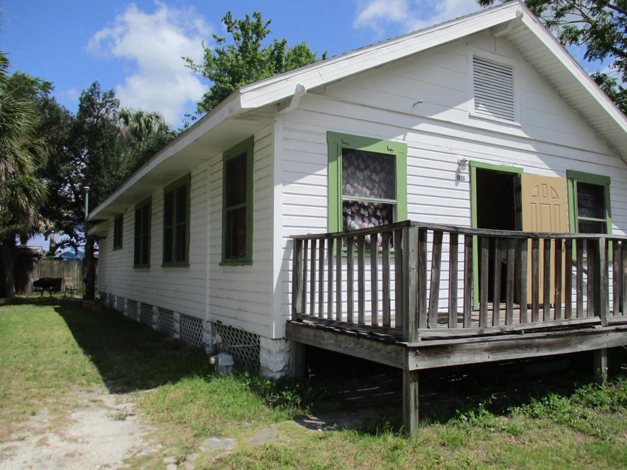 220 Pierce Avenue - Photo 1